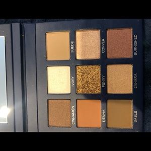 Beautycounter Velvet Eyeshadow Palette Classic